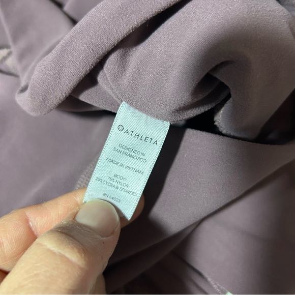 Athleta Women’s Crop Leggings Lt Purple Pink Gray Size Medium Petite - Picture 3 of 4